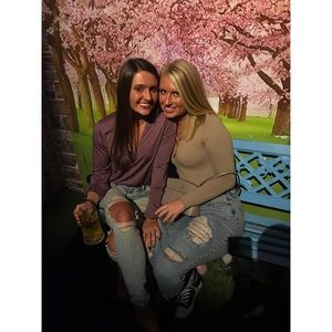 Meet your Posher, Harmony